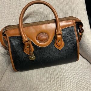 Stunning Vintage Dooney & Bourke Satchel